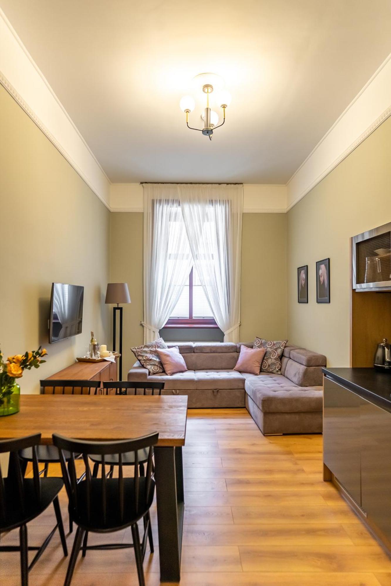 קרקוב Old Town Ac Apartments Main Raiway Station מראה חיצוני תמונה